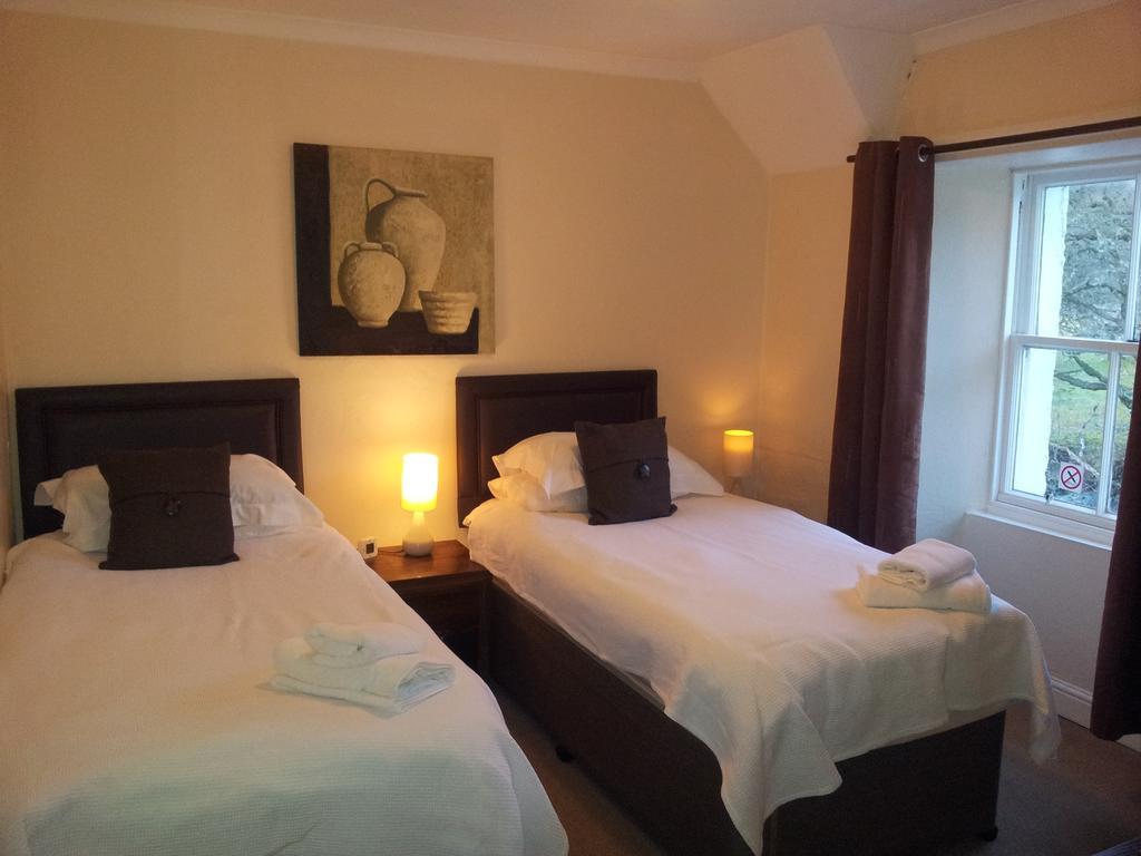 The Bridge Of Lochay Hotel Killin Room photo